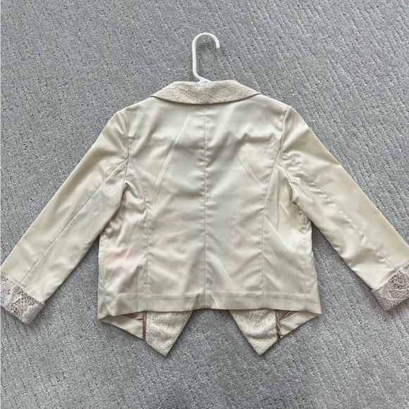 Cream Blazer Size S - Picture 2 of 2